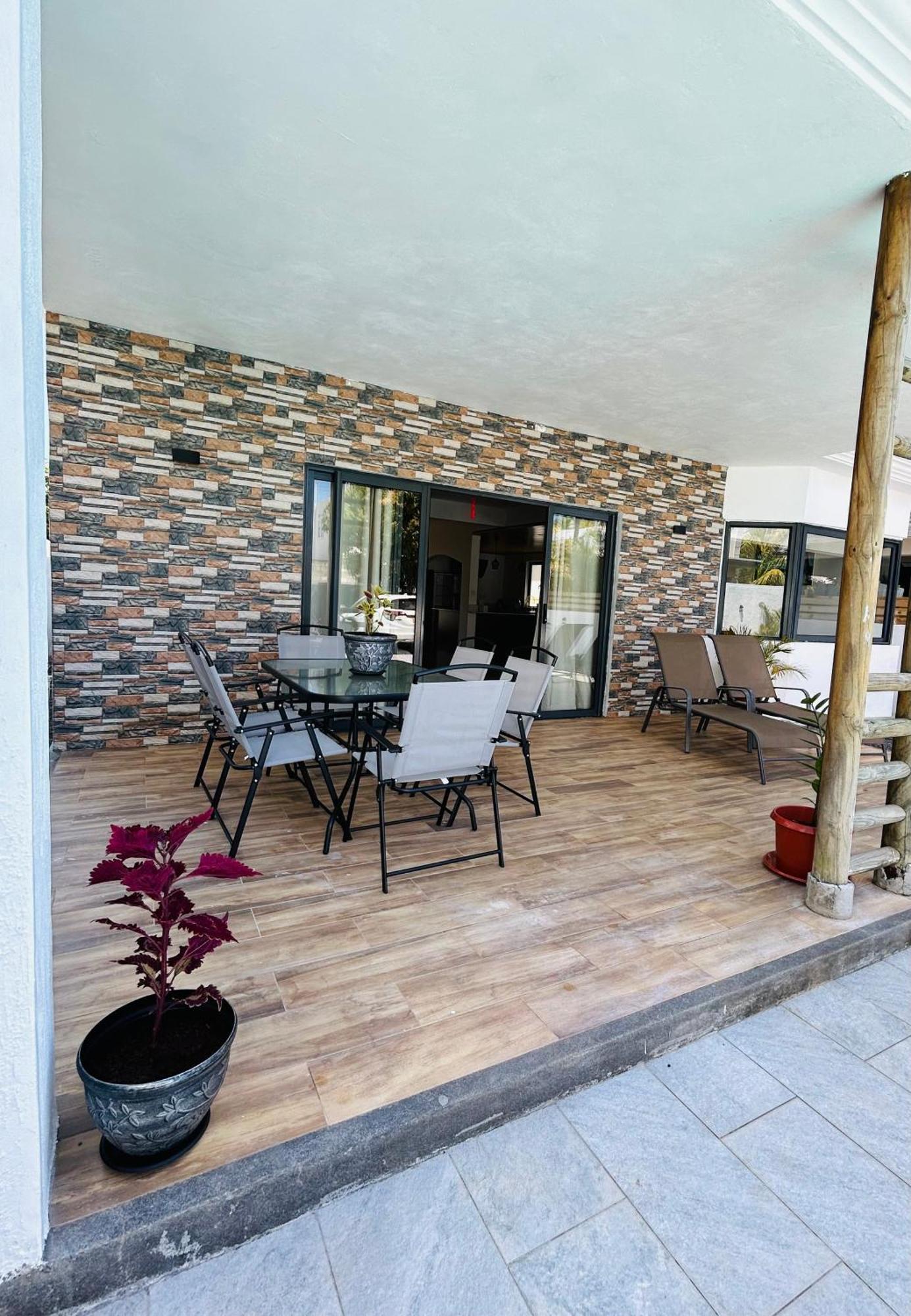 Villa Ellapen Pereybere Beach Екстериор снимка